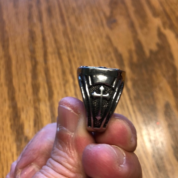 Men’s st Benedict ring - Picture 3 of 4